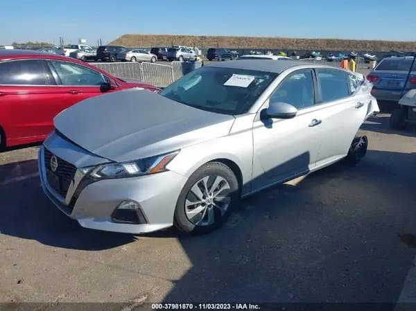 Nissan Altima 2021