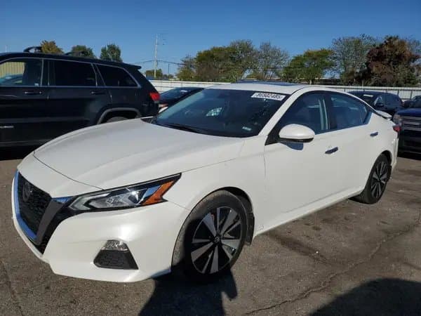 Nissan Altima 2021