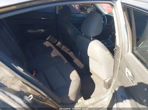 Nissan Altima 2021