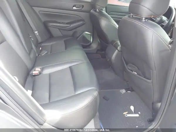 Nissan Altima 2021