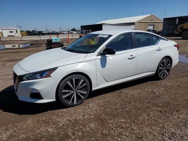 Nissan Altima 2021
