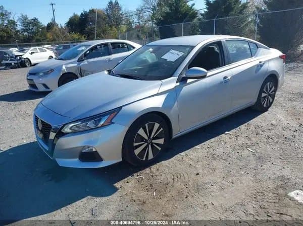 Nissan Altima 2021