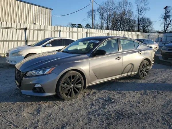 Nissan Altima 2022