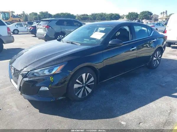 Nissan Altima 2022