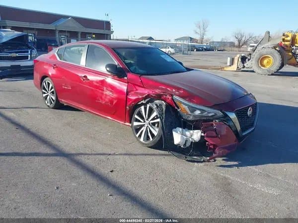 Nissan Altima 2022