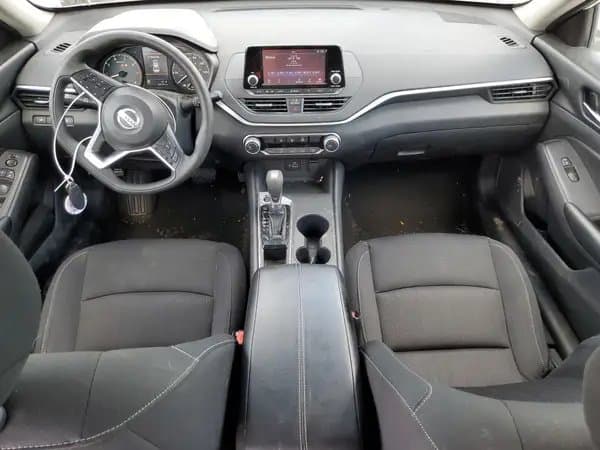 Nissan Altima 2022