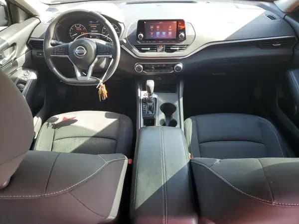 Nissan Altima 2022