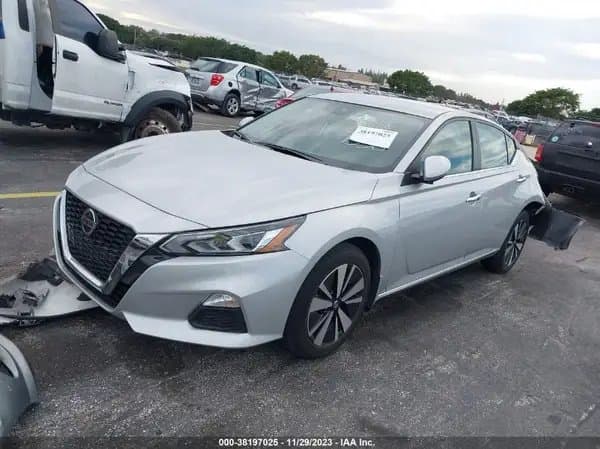 Nissan Altima 2022