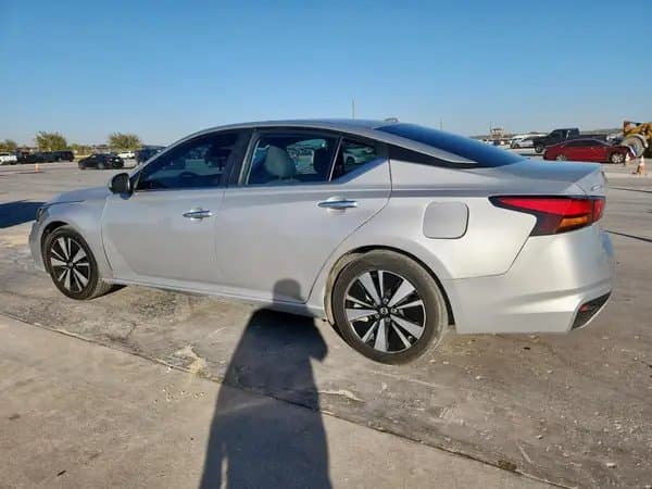 Nissan Altima 2022