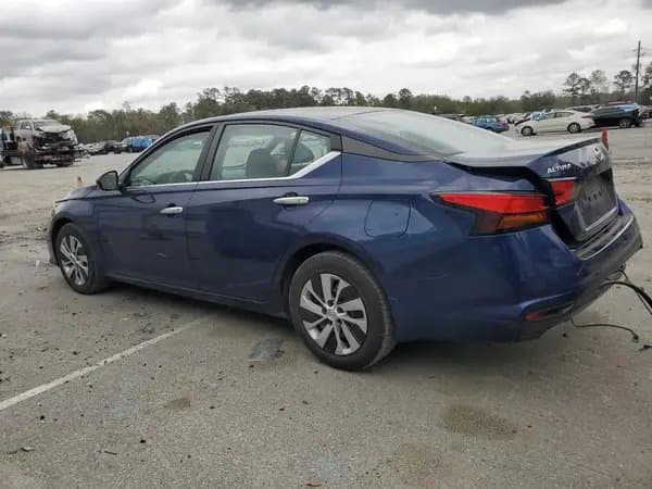 Nissan Altima 2022