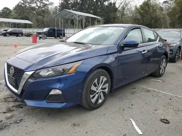 Nissan Altima 2022