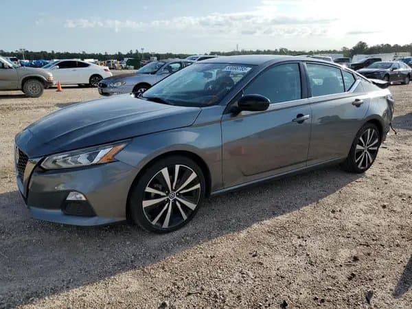 Nissan Altima 2022