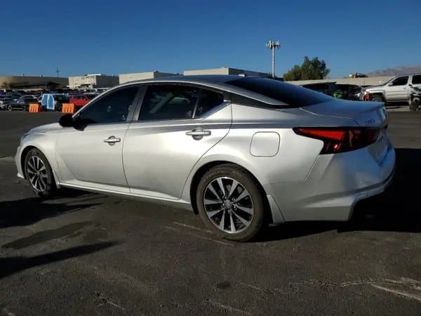 Nissan Altima 2022
