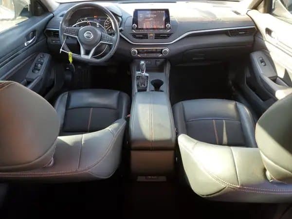 Nissan Altima 2022