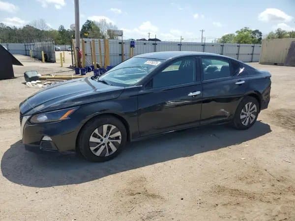 Nissan Altima 2022