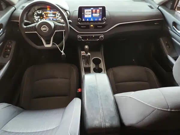 Nissan Altima 2022