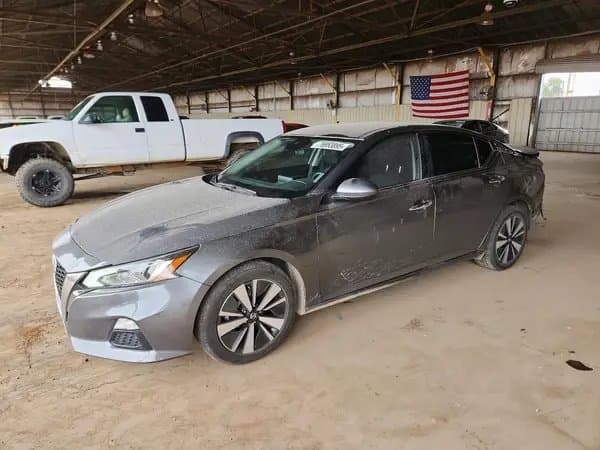 Nissan Altima 2022