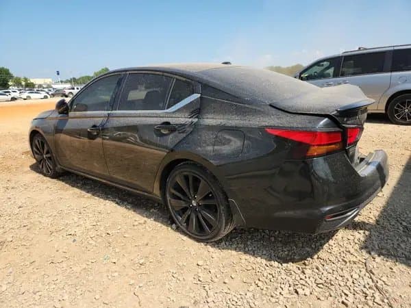 Nissan Altima 2022