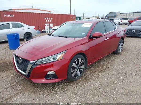 Nissan Altima 2022