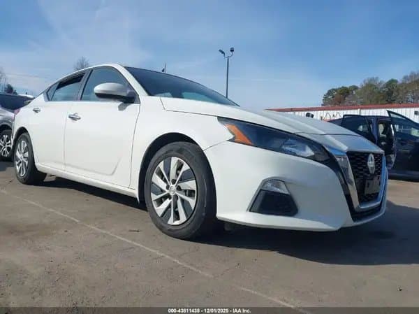 Nissan Altima 2022