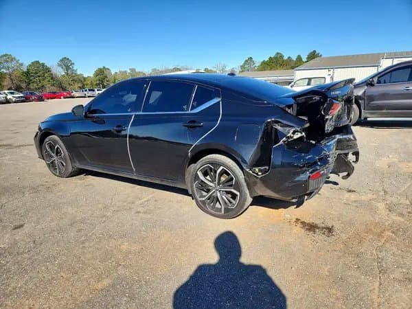 Nissan Altima 2023