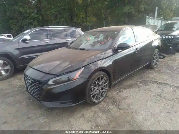 Nissan Altima 2023