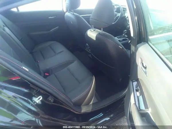 Nissan Altima 2023