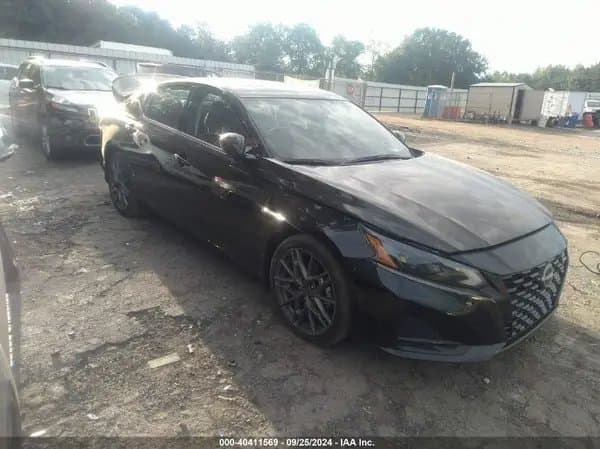 Nissan Altima 2023