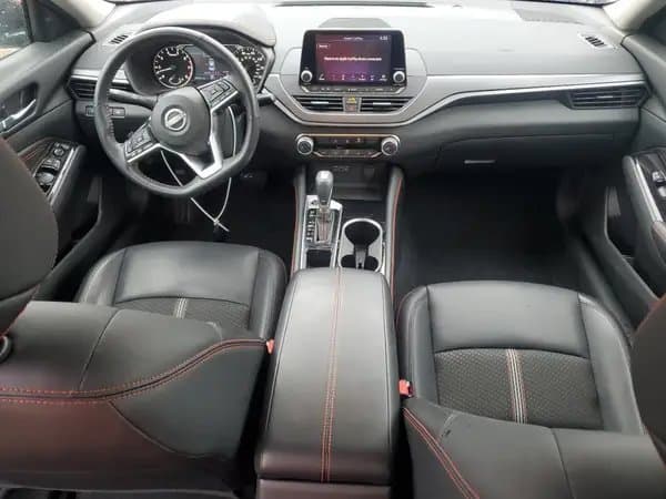 Nissan Altima 2023