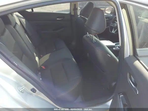 Nissan Altima 2023