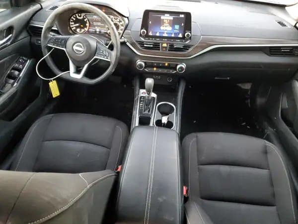 Nissan Altima 2023