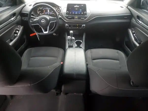 Nissan Altima 2023