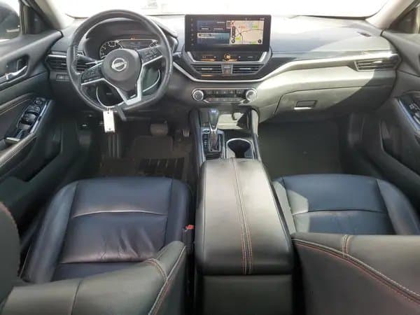 Nissan Altima 2023