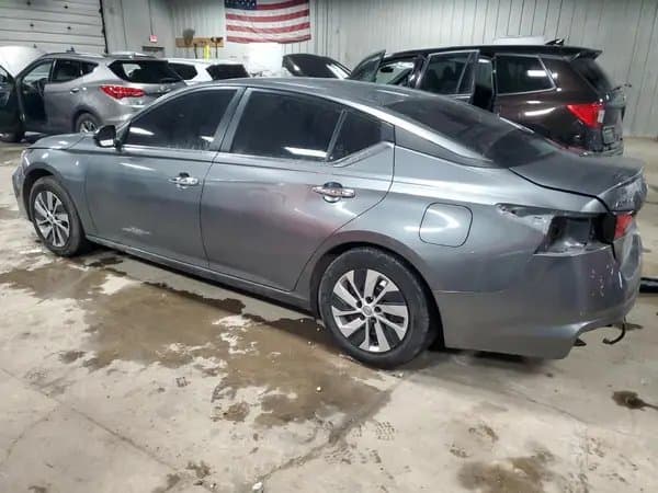 Nissan Altima 2023