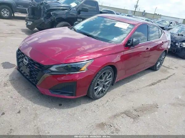 Nissan Altima 2023