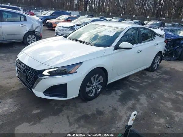 Nissan Altima 2023