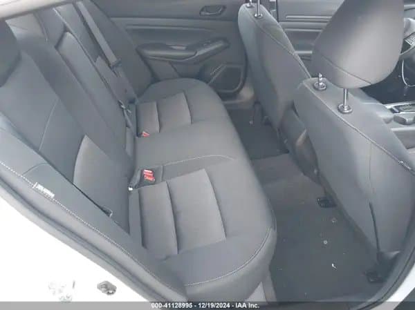 Nissan Altima 2023