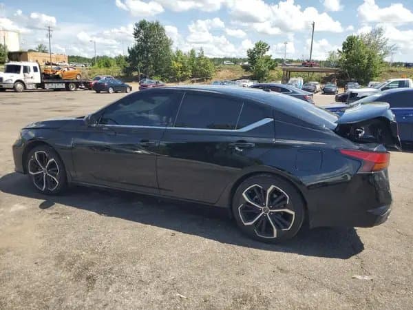 Nissan Altima 2024