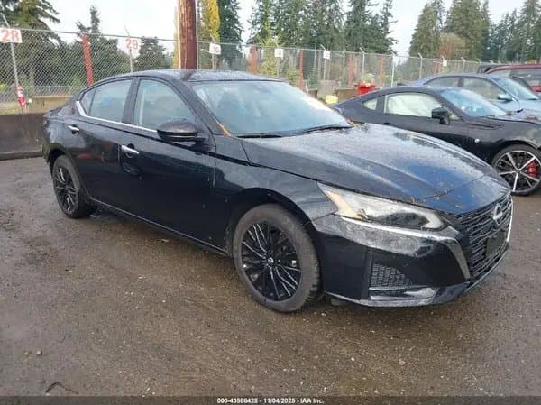 Nissan Altima 2025
