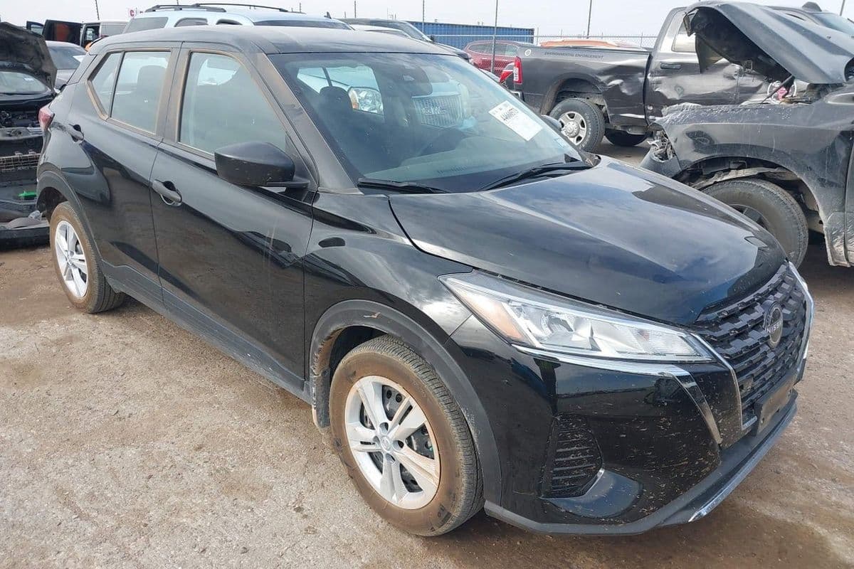 Nissan Kicks Play 2025