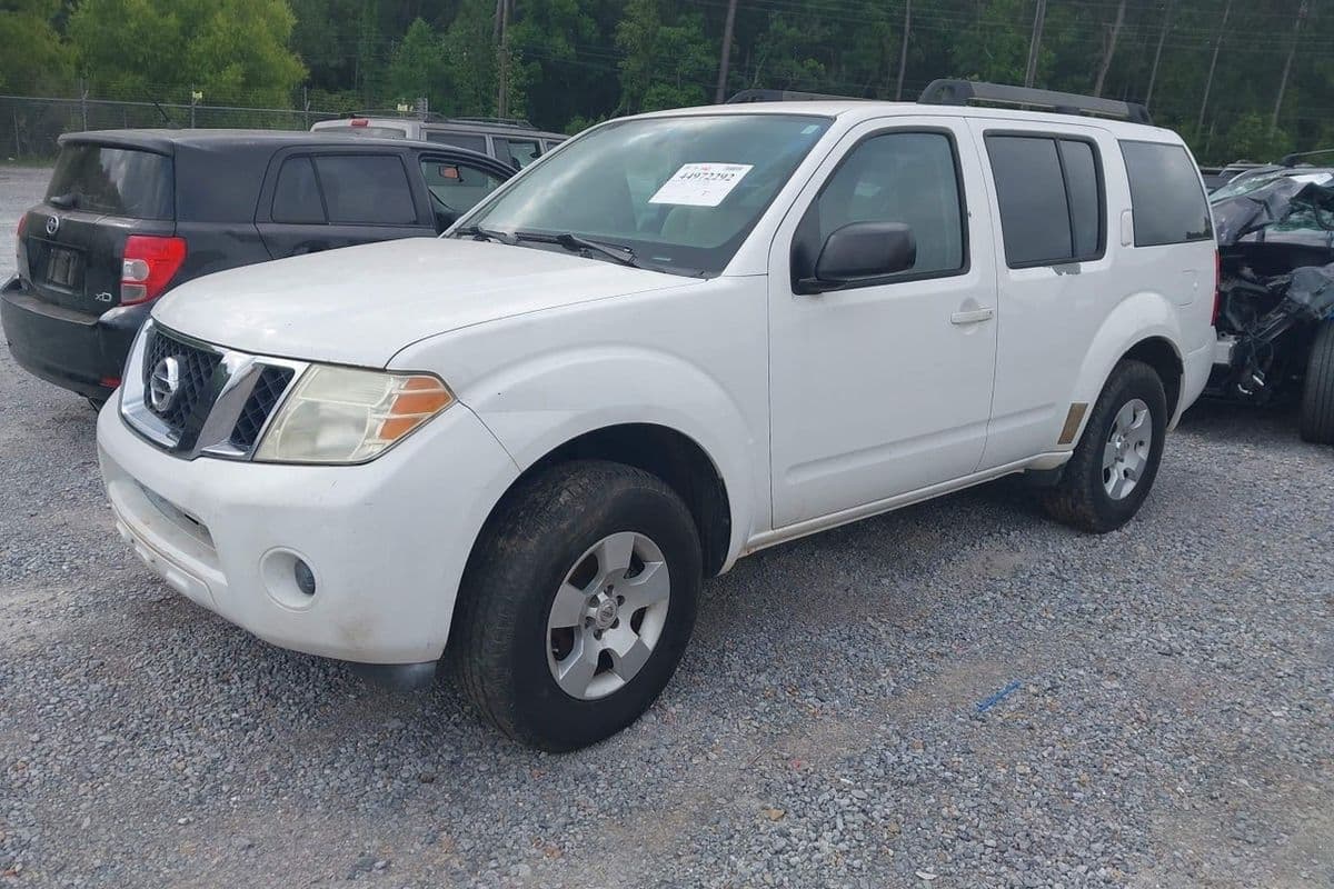 Nissan Pathfinder 2011