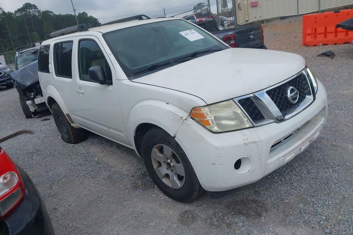 Nissan Pathfinder 2011