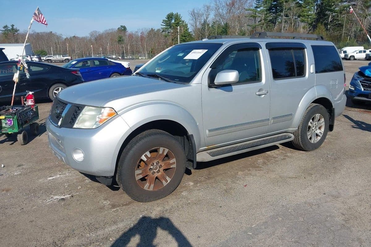 Nissan Pathfinder 2011