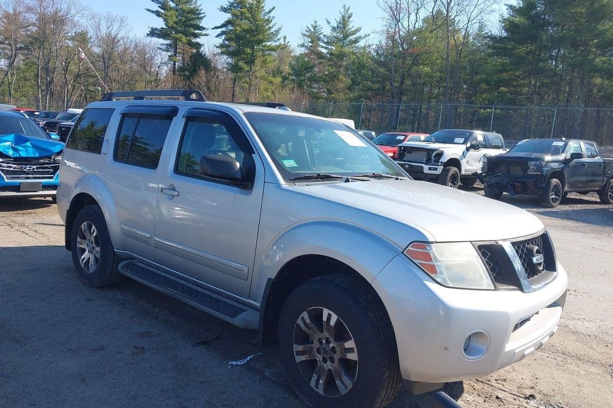 Nissan Pathfinder 2011