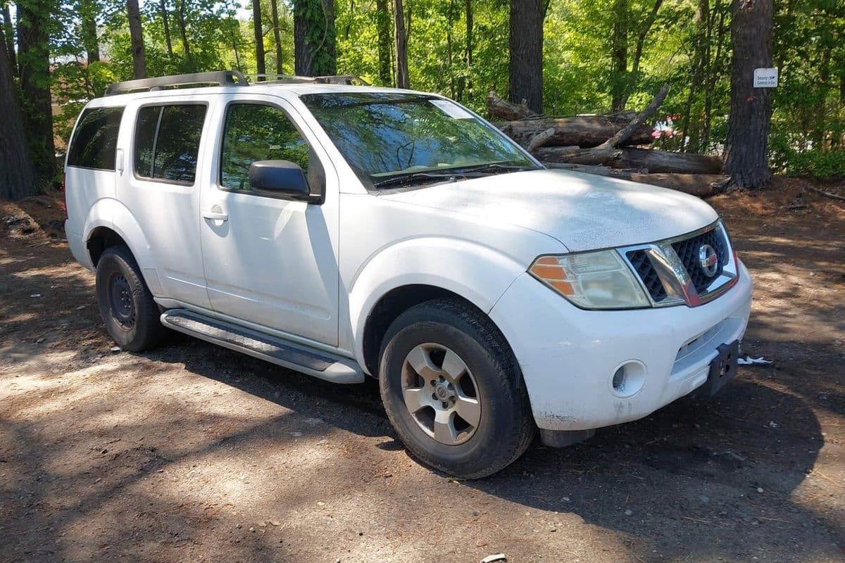 Nissan Pathfinder 2011