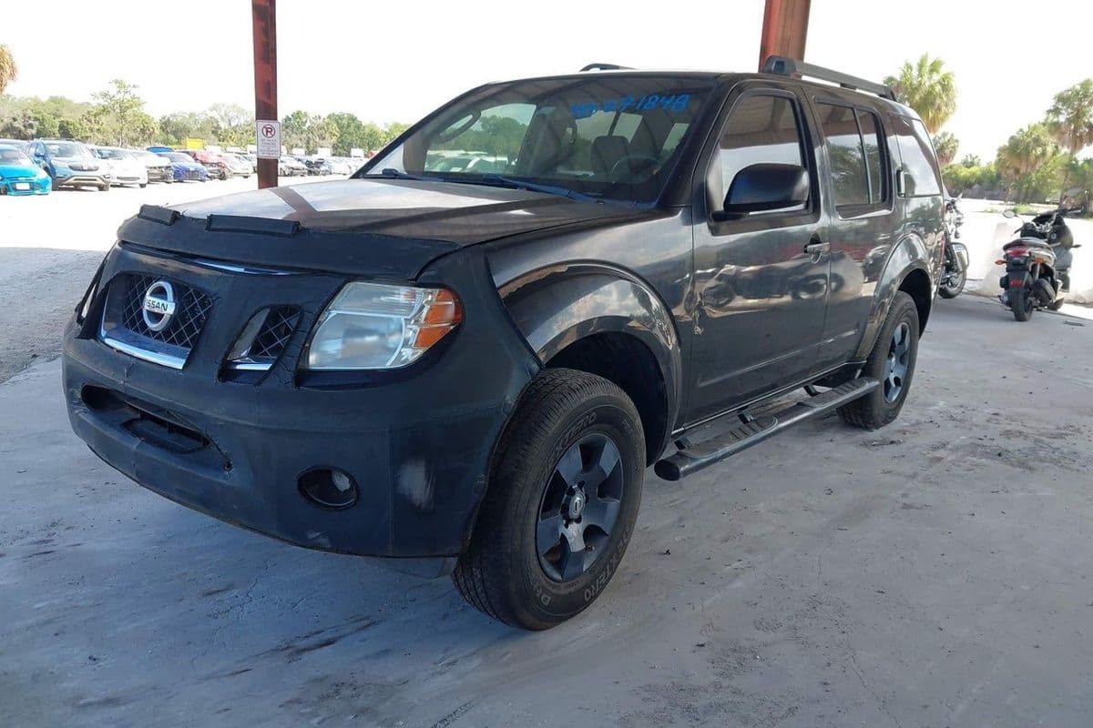 Nissan Pathfinder 2012