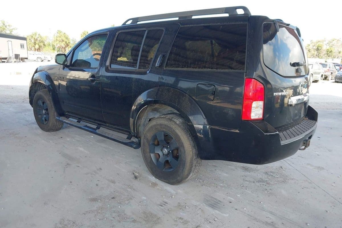 Nissan Pathfinder 2012
