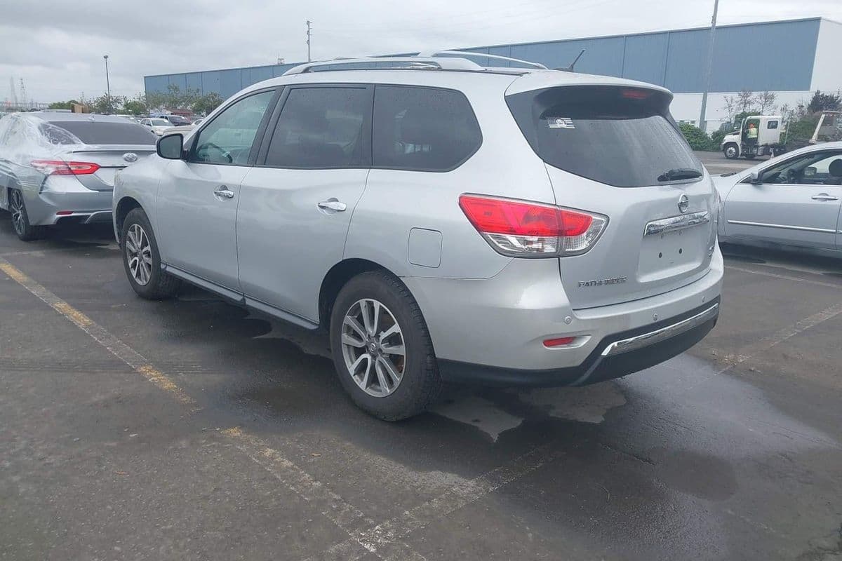 Nissan Pathfinder 2013