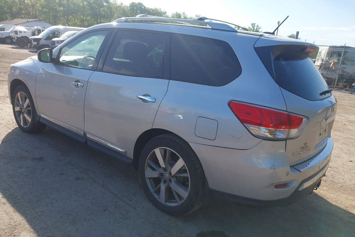 Nissan Pathfinder 2014