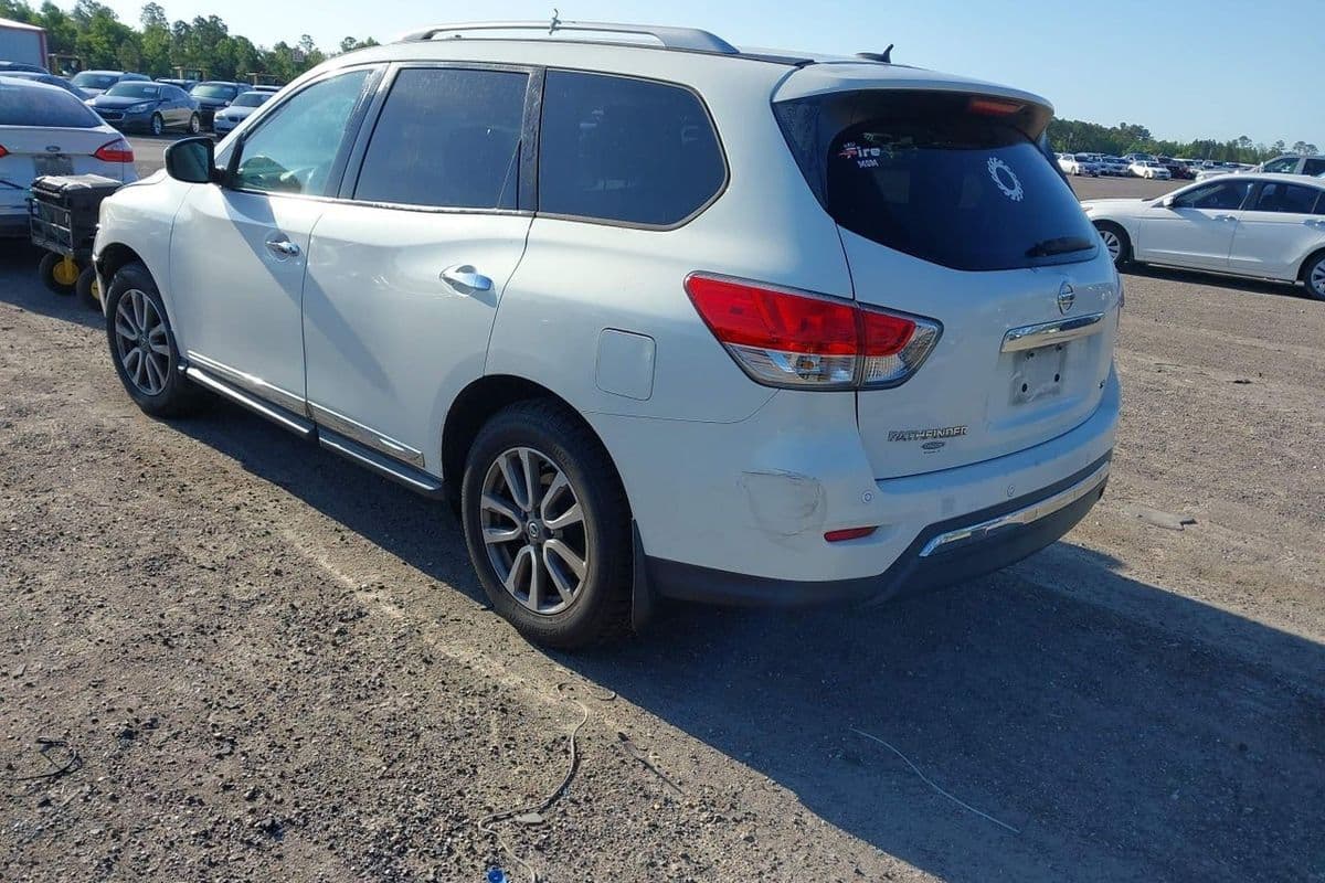 Nissan Pathfinder 2014